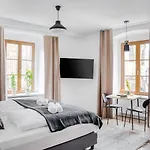 Aparthotel Limehome Hauptmarkt 4*