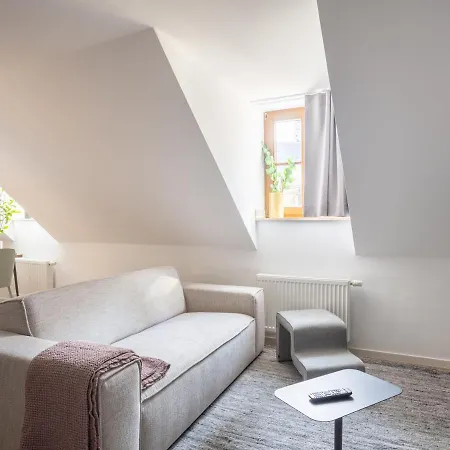 Limehome Hauptmarkt Apart Otel
