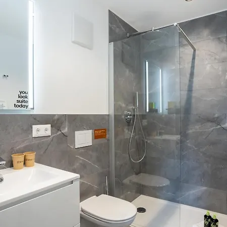 Limehome Hauptmarkt 公寓式酒店 茨维考