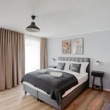 Limehome Hauptmarkt 茨维考