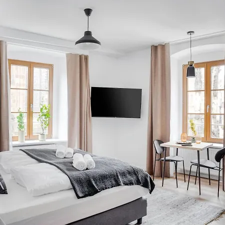 Aparthotel Limehome Hauptmarkt 4*