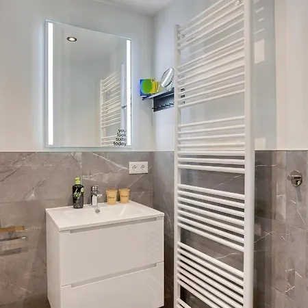 Limehome Hauptmarkt Aparthotel 4*