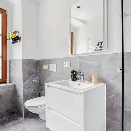 Hotel apartamentowy Limehome Hauptmarkt