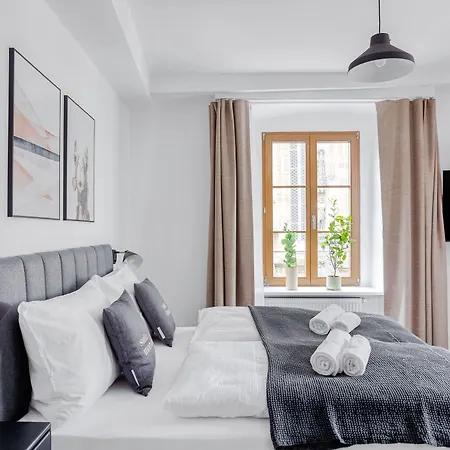 Hotel apartamentowy Limehome Hauptmarkt