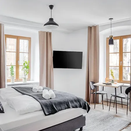 Limehome Hauptmarkt Hotel apartamentowy 3*