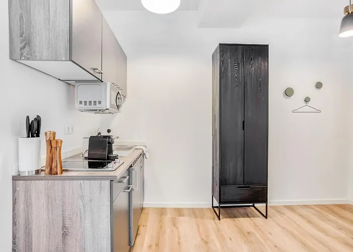 Limehome Hauptmarkt Aparthotel 4*