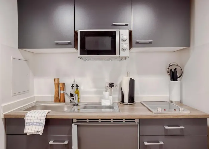 Limehome Hauptmarkt Aparthotel 4*