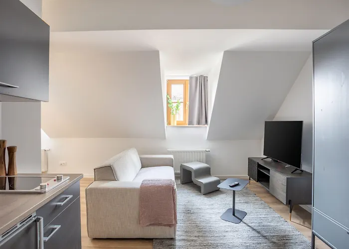 Limehome Hauptmarkt Aparthotel 4*