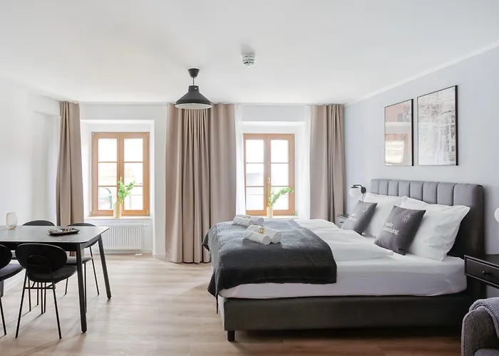 Limehome Hauptmarkt Aparthotel Zwickau