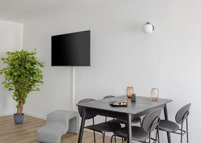 Limehome Hauptmarkt 4*